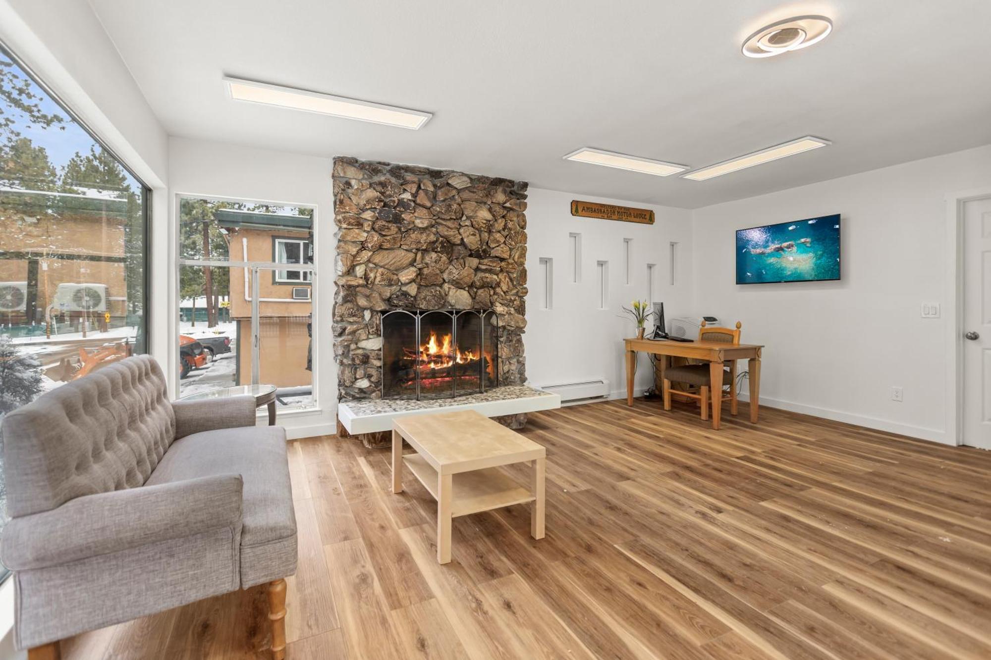 Ambassador Lake Tahoe South Lake Tahoe Bagian luar foto